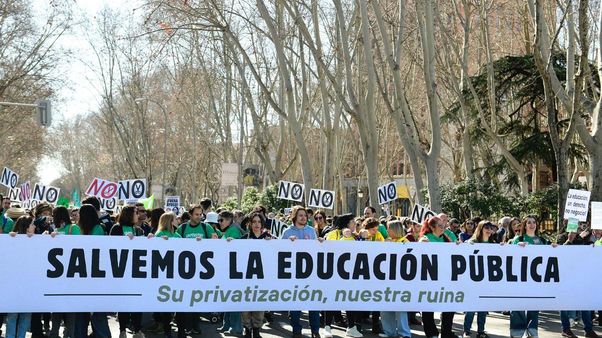 La lucha por la educación pública se rearma en Madrid: «Los recortes son inaguantables»