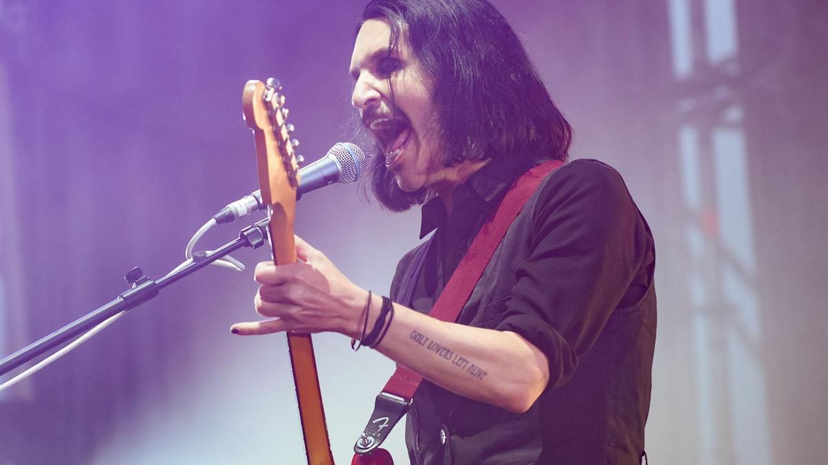 El cantante del grupo musical Placebo será procesado por llamar «fascista y nazi» a Meloni