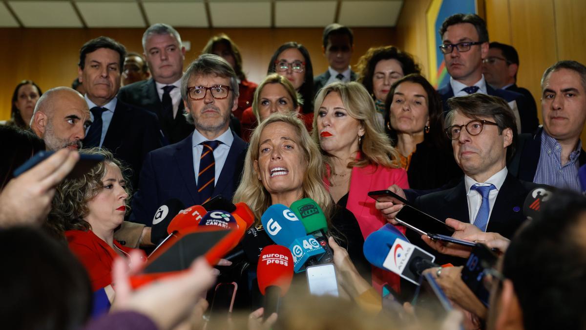 Las comunidades del PP abandonan en bloque la reunión con Hacienda para aprobar la condonación de deuda