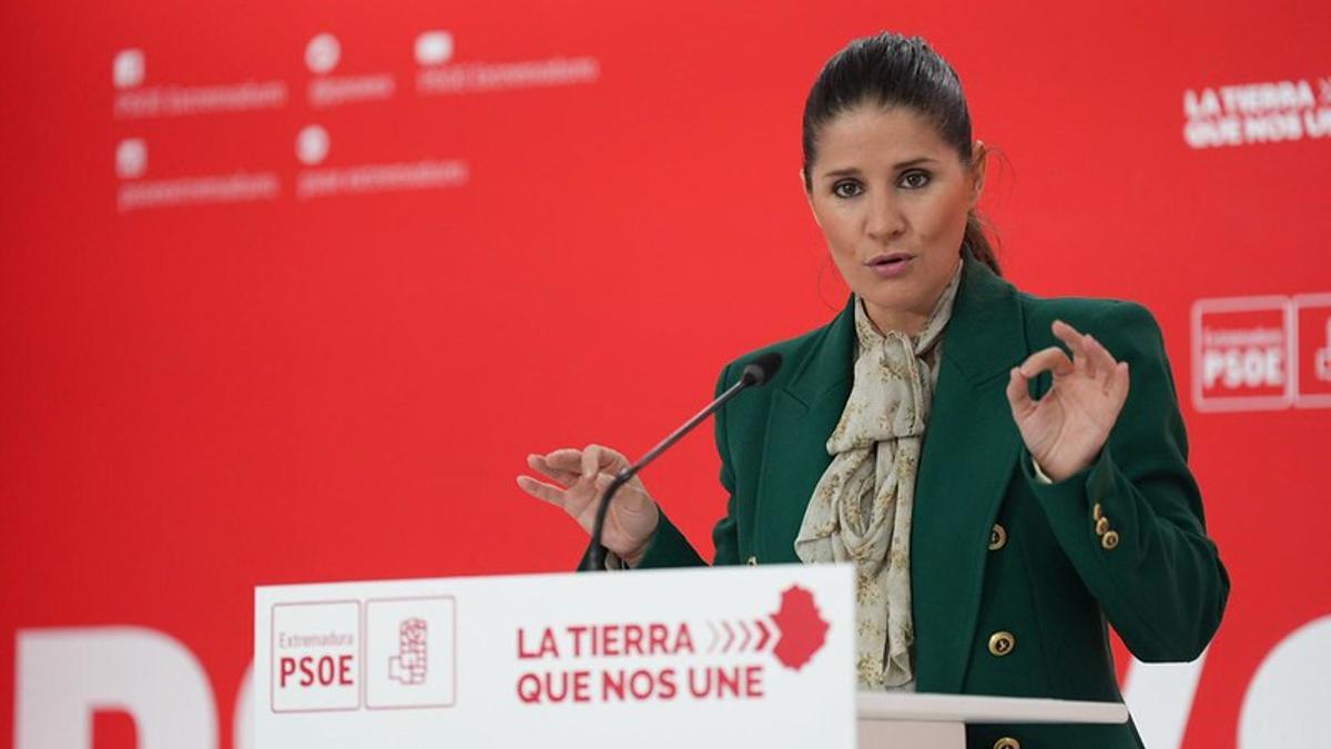 El PSOE exige el cese de la consejera extremeña de Agricultura: «Se concedió a sí misma ayudas al secano y tiene un pozo ilegal»