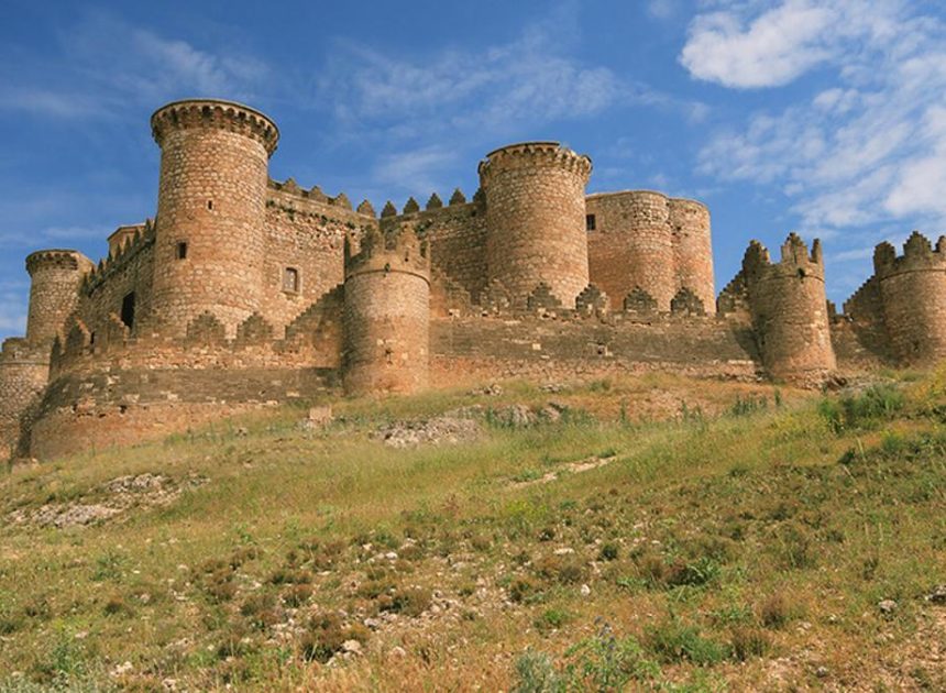 Uno de los castillos medievales mejor conservados de Europa está en Cuenca y se puede visitar