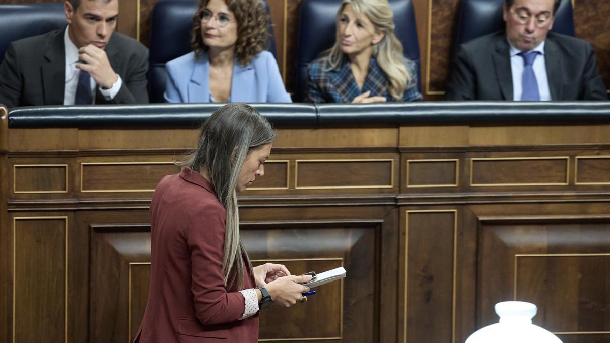 La Generalitat gestionará las expulsiones de migrantes y los permisos de residencia tras el acuerdo entre PSOE y Junts
