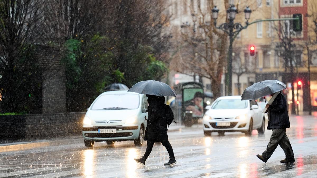 Aemet anuncia lluvias algo menos intensas en Madrid hoy a la espera de un acelerón el jueves