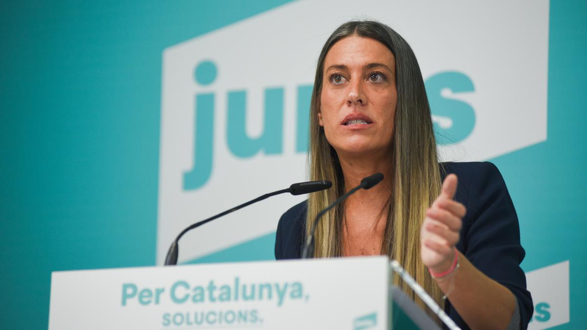 Ni la doctrina del Constitucional ni la ley pactada por PSOE y Junts avalan exigir a los inmigrantes saber catalán