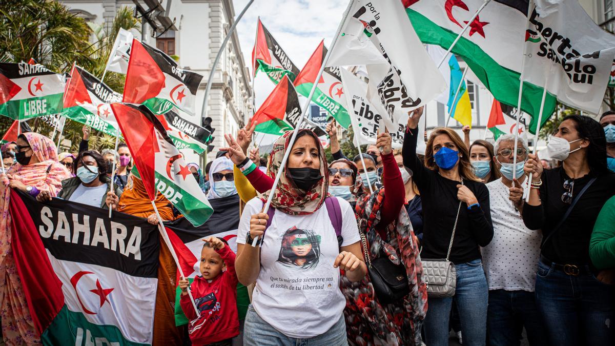 Las décadas de suplicio de los saharauis para obtener la nacionalidad: «España nos discrimina»