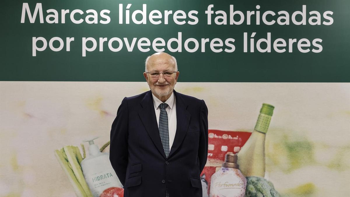 Juan Roig critica la gestión tras la DANA: «No hay plan conjunto de futuro, lo único que hacen es pelearse entre ellos»