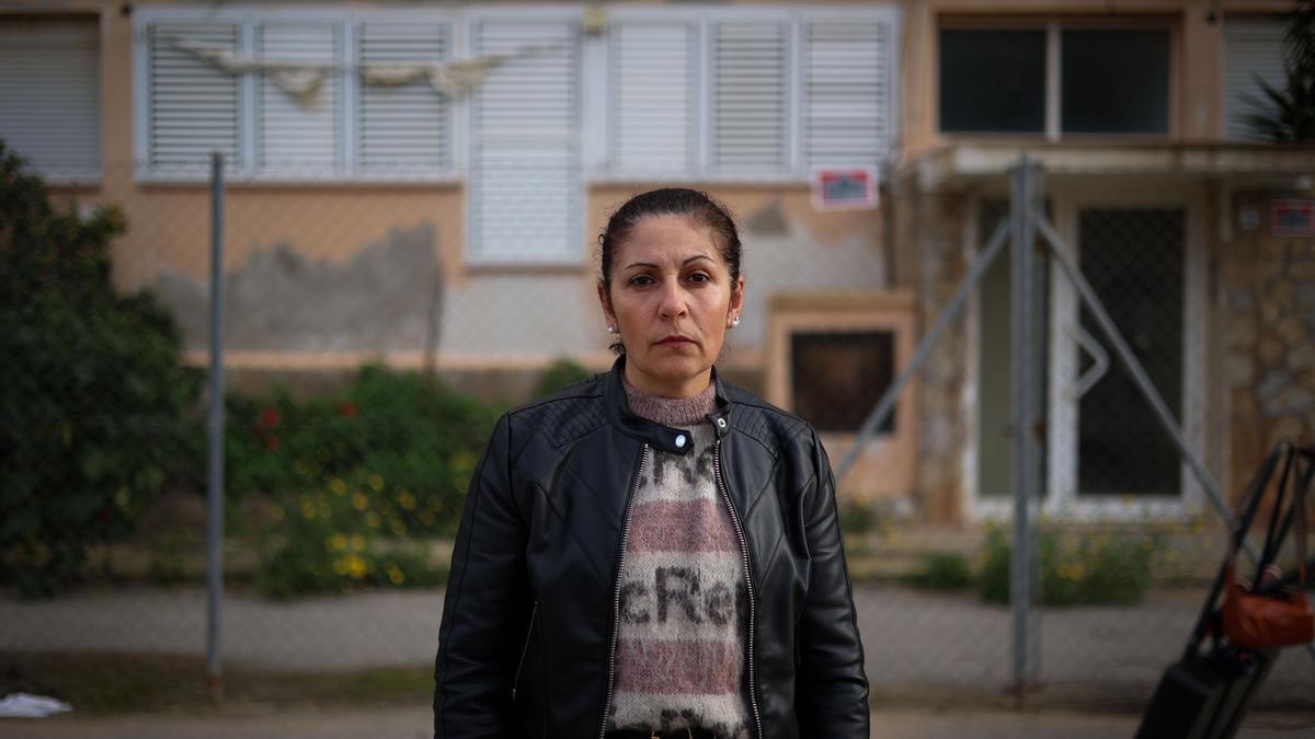 Anisa, desalojada de una casa que niega que esté en ruinas: «Es un abuso, pago una hipoteca de 700 euros»