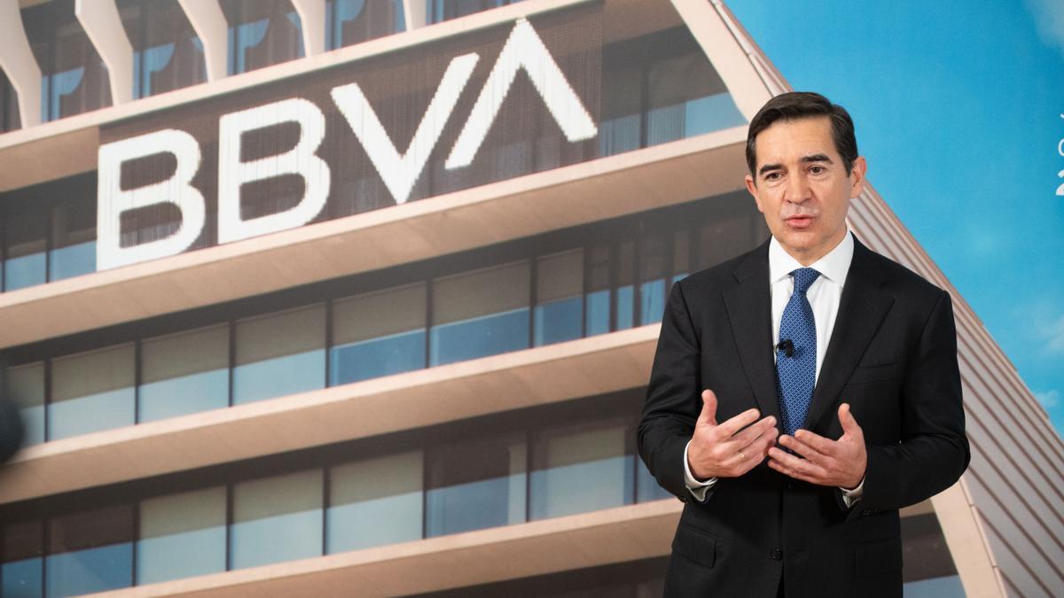 BBVA defiende su OPA por Sabadell en plena incertidumbre europea: «La unión cobra aún más sentido en este contexto»