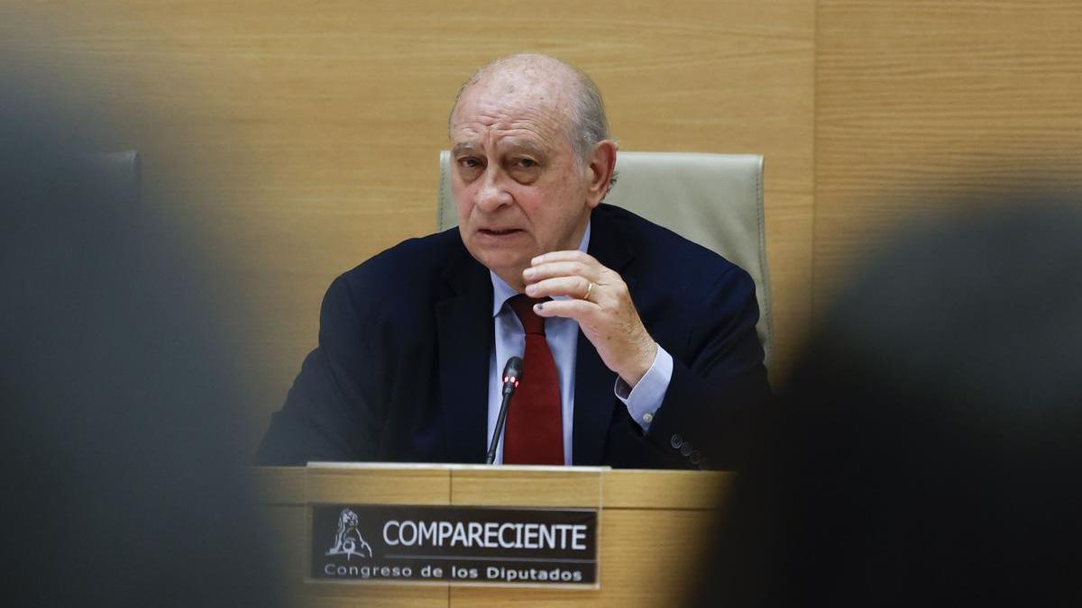 Fernández Díaz niega haberse reunido con Villarejo pese al audio en el que hablan de la Operación Catalunya