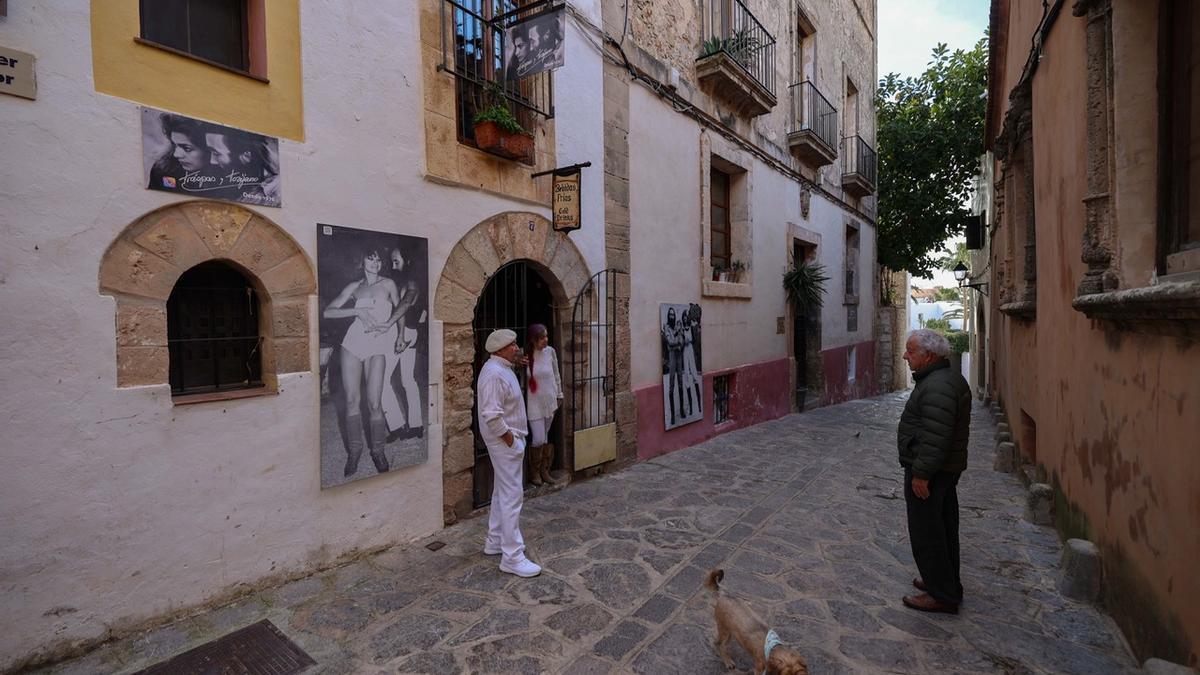 Una «carrera de obstáculos loca» para revitalizar un barrio vacío protegido por la UNESCO: «Las calles están muertas»