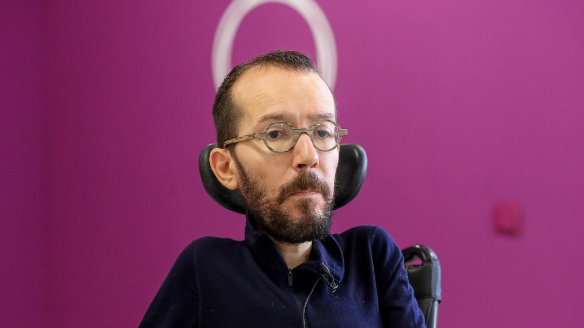 La jueza manda al banquillo a Echenique a petición de Abogados Cristianos por una broma sobre deportar a curas pederastas