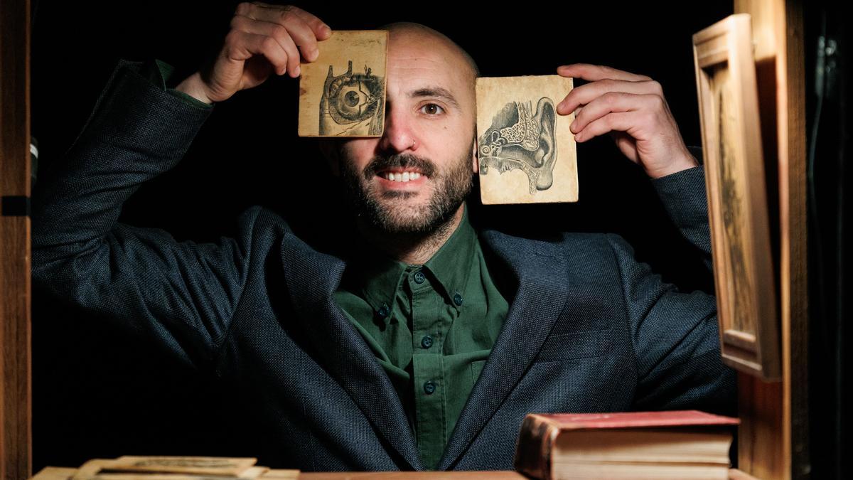 ‘Entrañas’, un pequeño milagro para viajar con niños al interior del cuerpo humano desde una sala de teatro