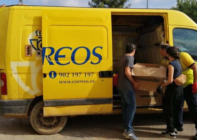 Correos alcanza un nuevo acuerdo con los sindicatos para garantizar el empleo y reubicar a 800 trabajadores de los centros que cerrará en 2025