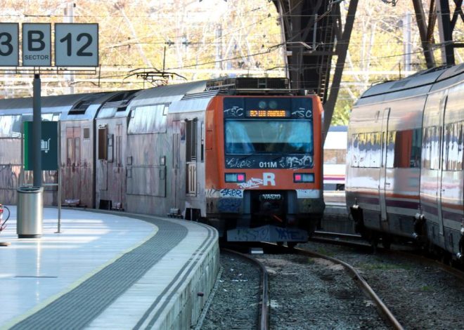 Trenes suprimidos y retrasos a primera hora en Catalunya pese a la desconvocatoria de la huelga