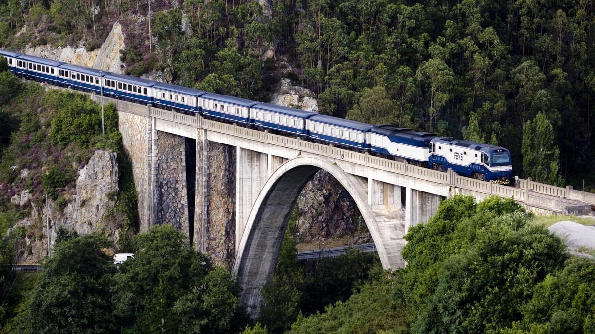 El centenario ‘Orient Express’ de Renfe: el tren de lujo unirá Donostia y Santiago con billetes desde 9.250 euros