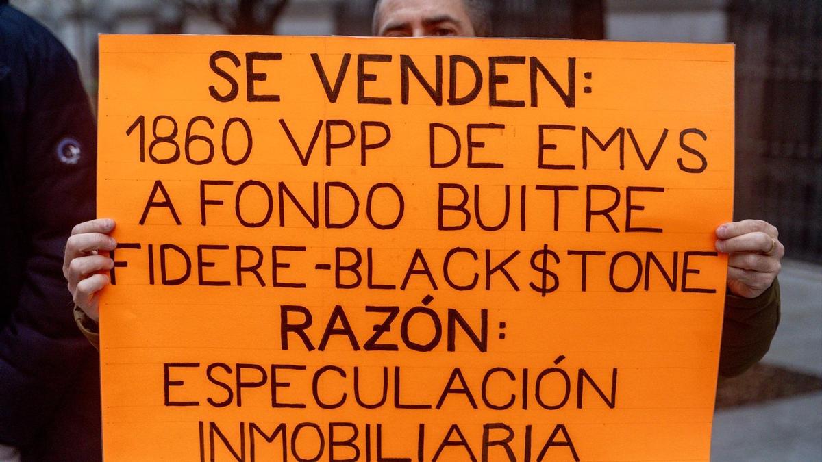 El Supremo libra a Blackstone de vender a 40 familias los pisos al mismo precio de saldo al que se los compró a Ana Botella