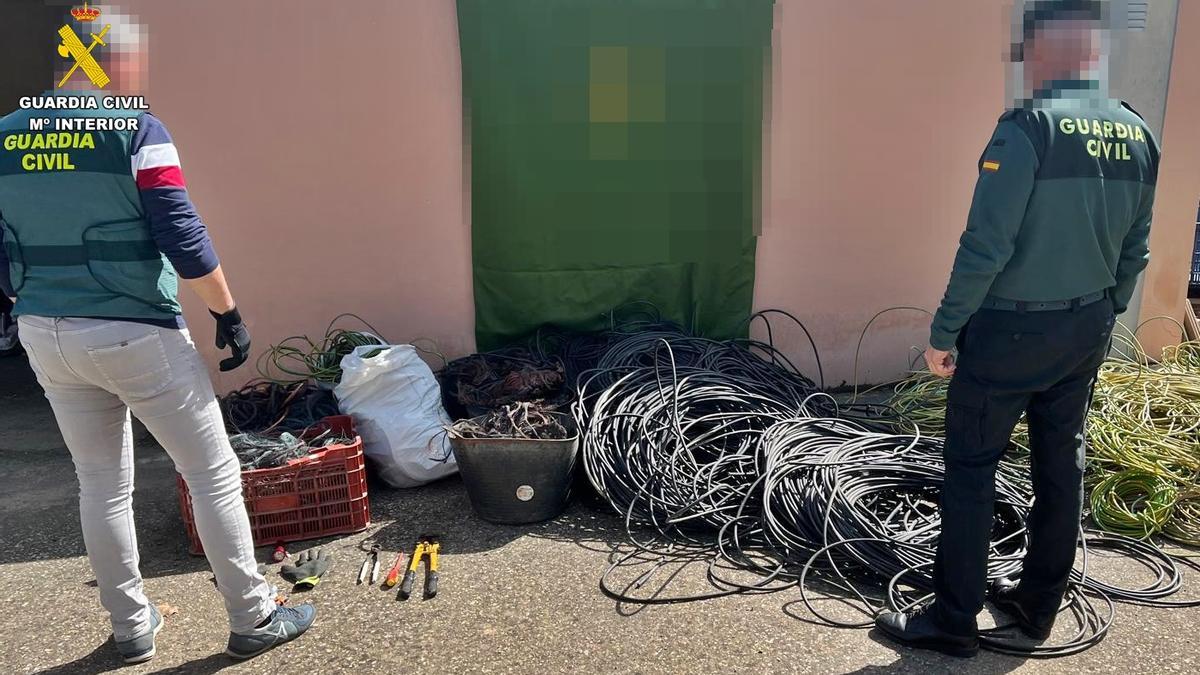 Desmantelan un grupo dedicado al robo de cableado de alumbrado público en 31 poblaciones extremeñas