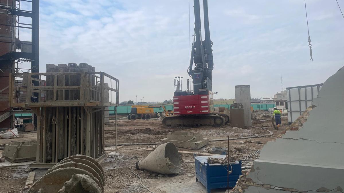 Boluda inicia las obras de su edificio de oficinas de 13 alturas en el Puerto de Valencia sin la licencia municipal concedida