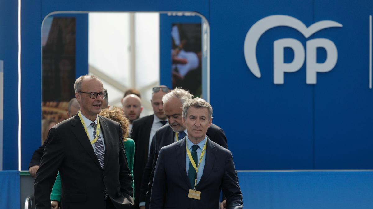 Feijóo, ante el PP europeo: «España necesita un cambio y lo construiremos desde la responsabilidad, la honradez y la verdad»