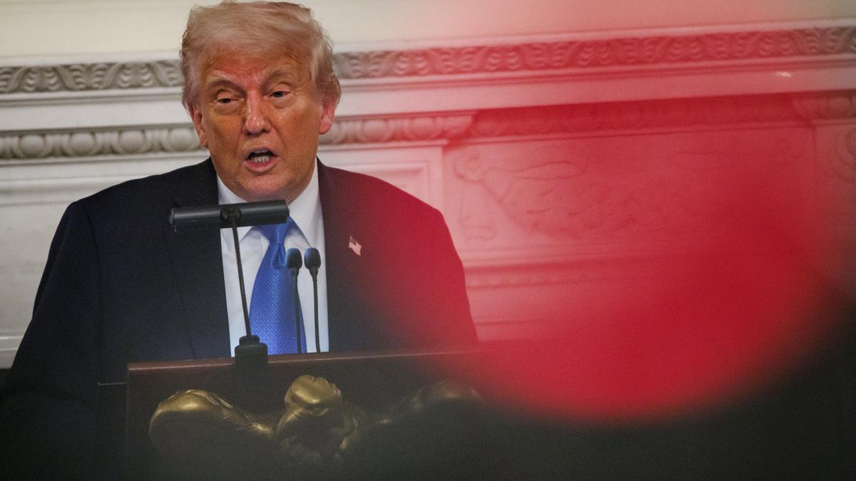 El tribunal de apelaciones levanta el bloqueo a los aranceles de Trump mientras se resuelve el caso