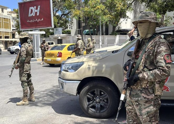 Un grupo de españoles, atrapados en un hotel de la capital de Libia por los combates