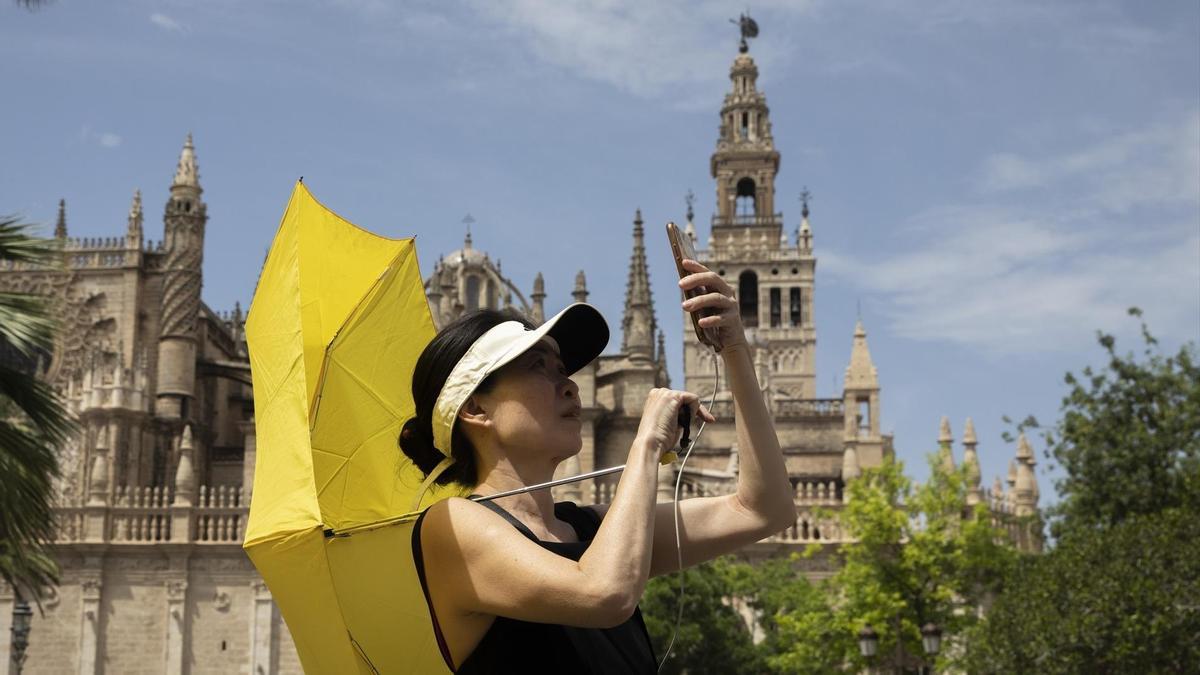 Sigue la escalada de temperaturas: la Aemet espera hasta 40 grados y activa avisos en cinco comunidades
