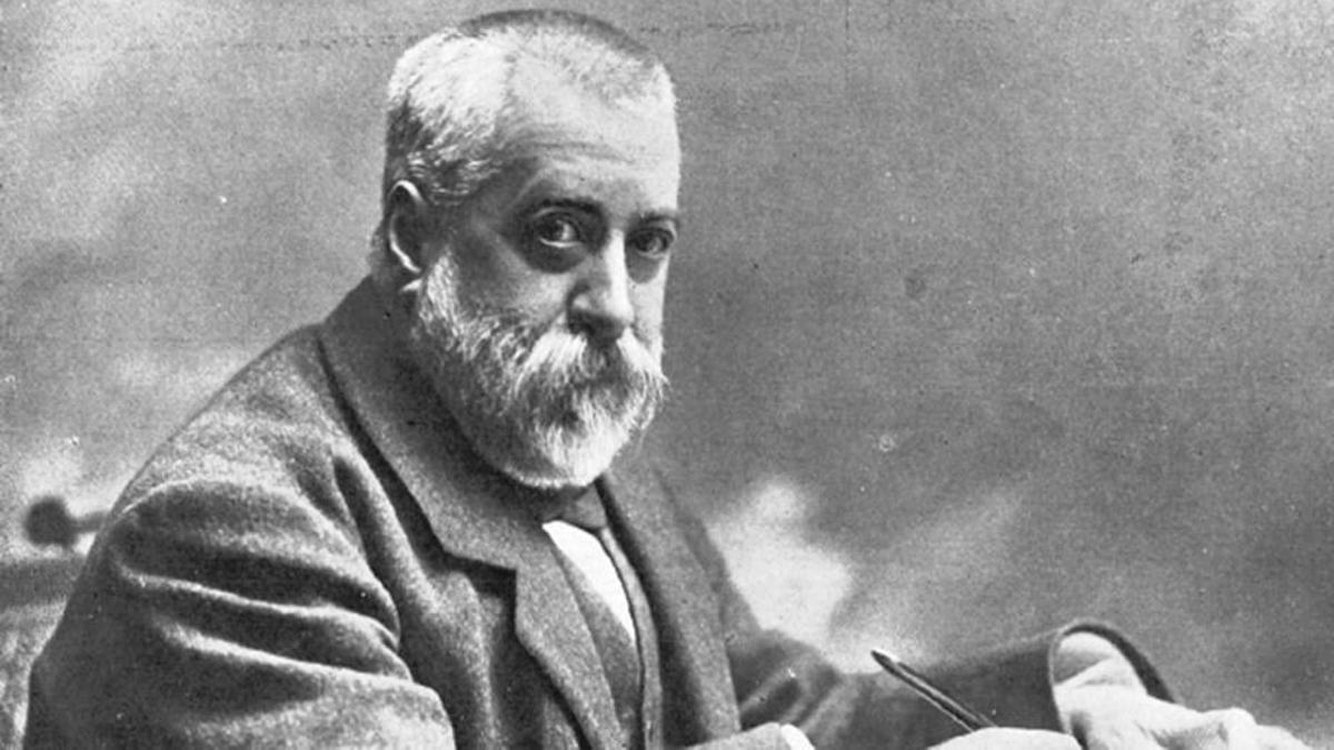 Marcelino Menéndez Pelayo ya no tiene quien lo lea: sus libros en un almacén y su biblioteca en obras desde hace seis años
