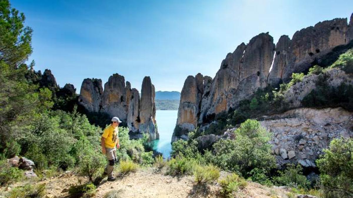 “No es la Gran Muralla China, son ‘Les roques de la vila’”: cuando el márketing borra la memoria de un pueblo