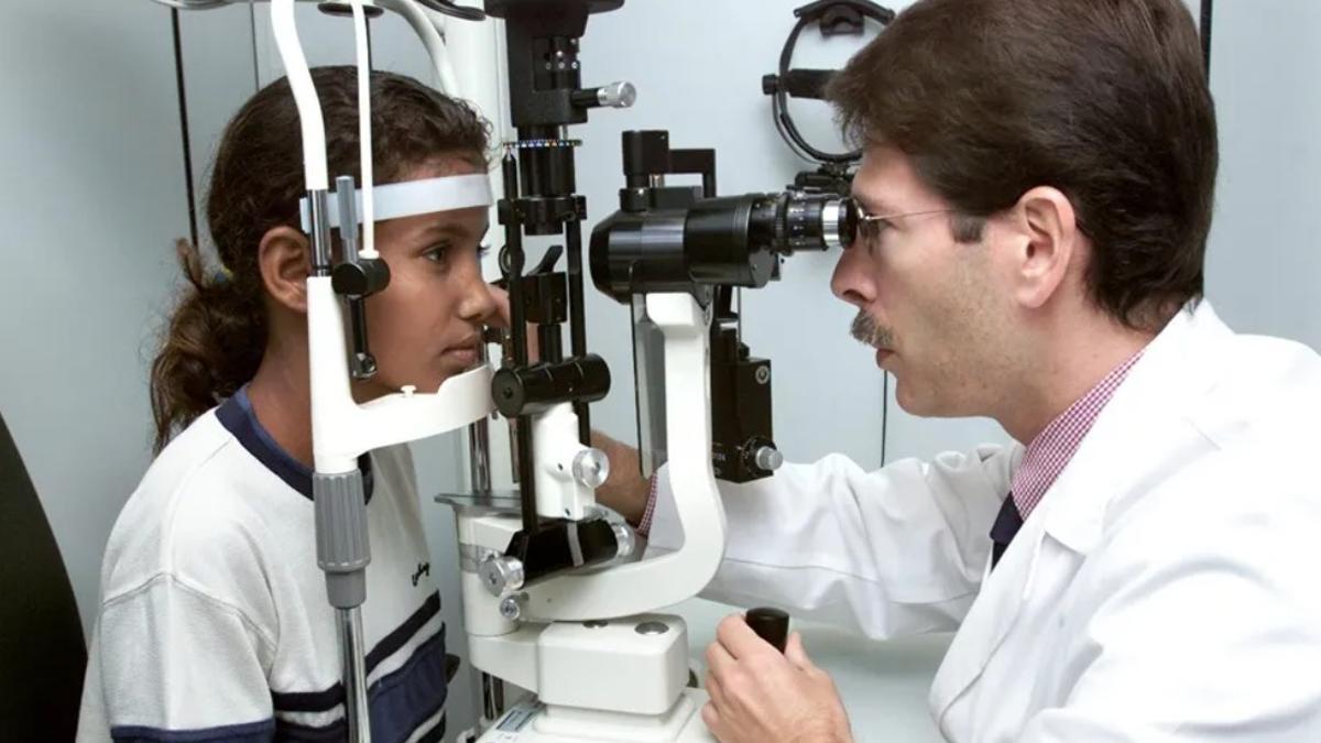 El Gobierno financiará las gafas y las lentillas a los menores de 16 años a partir de septiembre