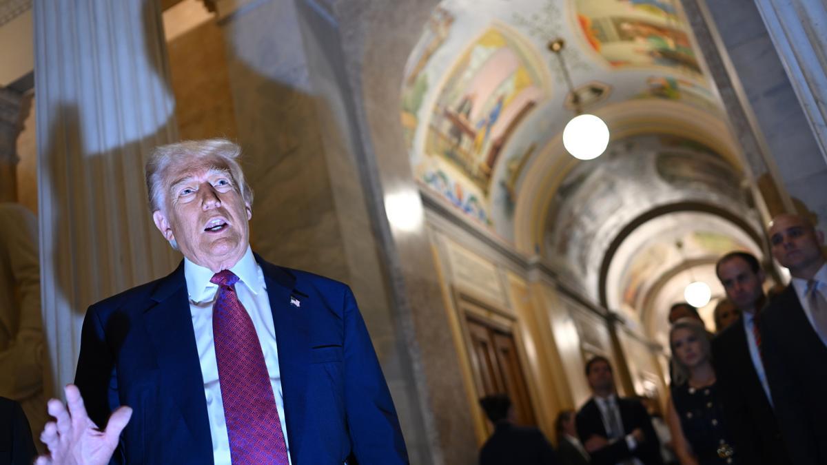 El plan de «recortes masivos de impuestos» de Trump avanza con nocturnidad y por un solo voto en la Cámara de Representantes