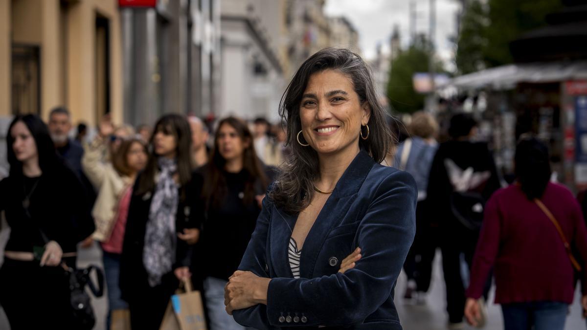 Manuela Bergerot: «Ayuso y su novio son una empresa con ánimo de lucro, ella pone el poder y él se lleva el dinero»