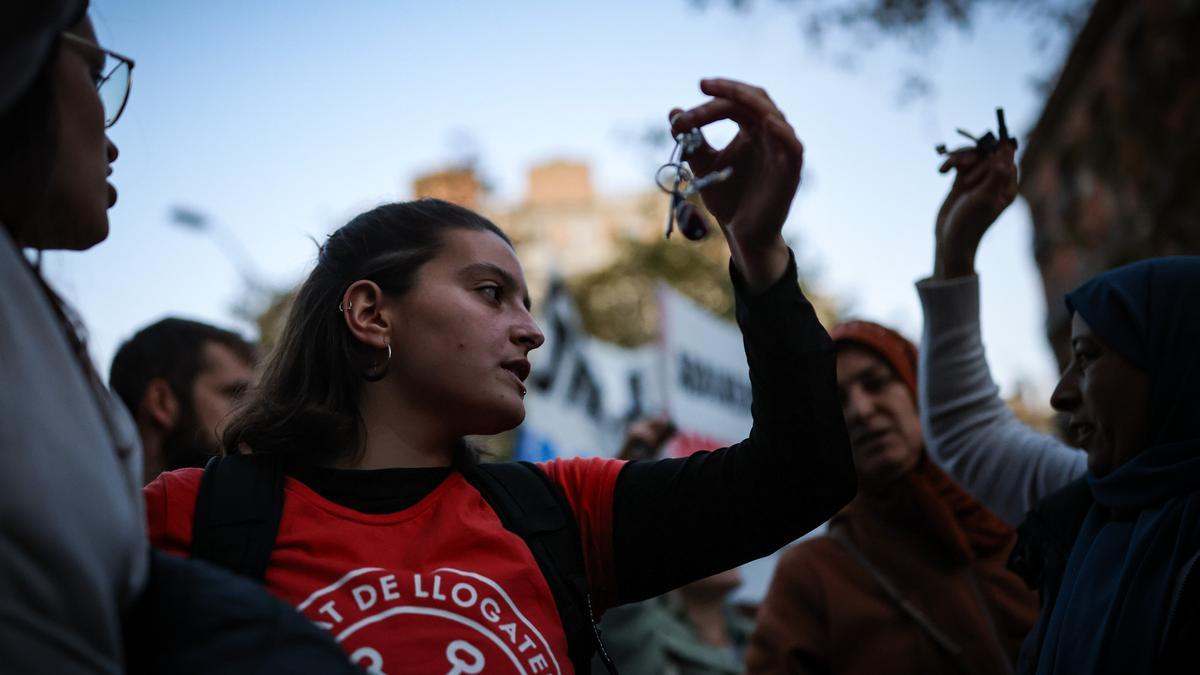 Detenido por estafar unas cincuenta víctimas vulnerables con falsos alquileres de pisos en Barcelona