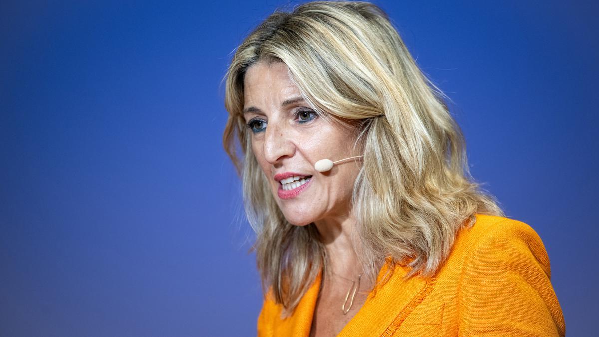 Yolanda Díaz exige, para aprobar la OPA de BBVA por Sabadell, «el mantenimiento íntegro del empleo en ambas entidades»