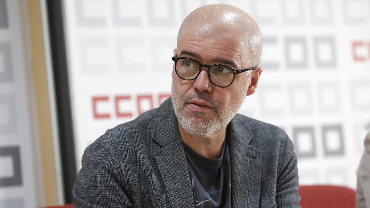 El líder de CCOO carga con dureza contra Junts: «Es más inútil que la última tostada del pan Bimbo»