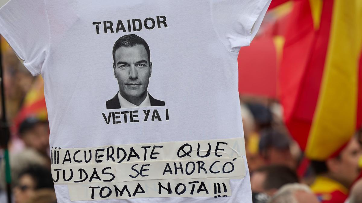 Pieza maestra de acoso y periodismo sucio