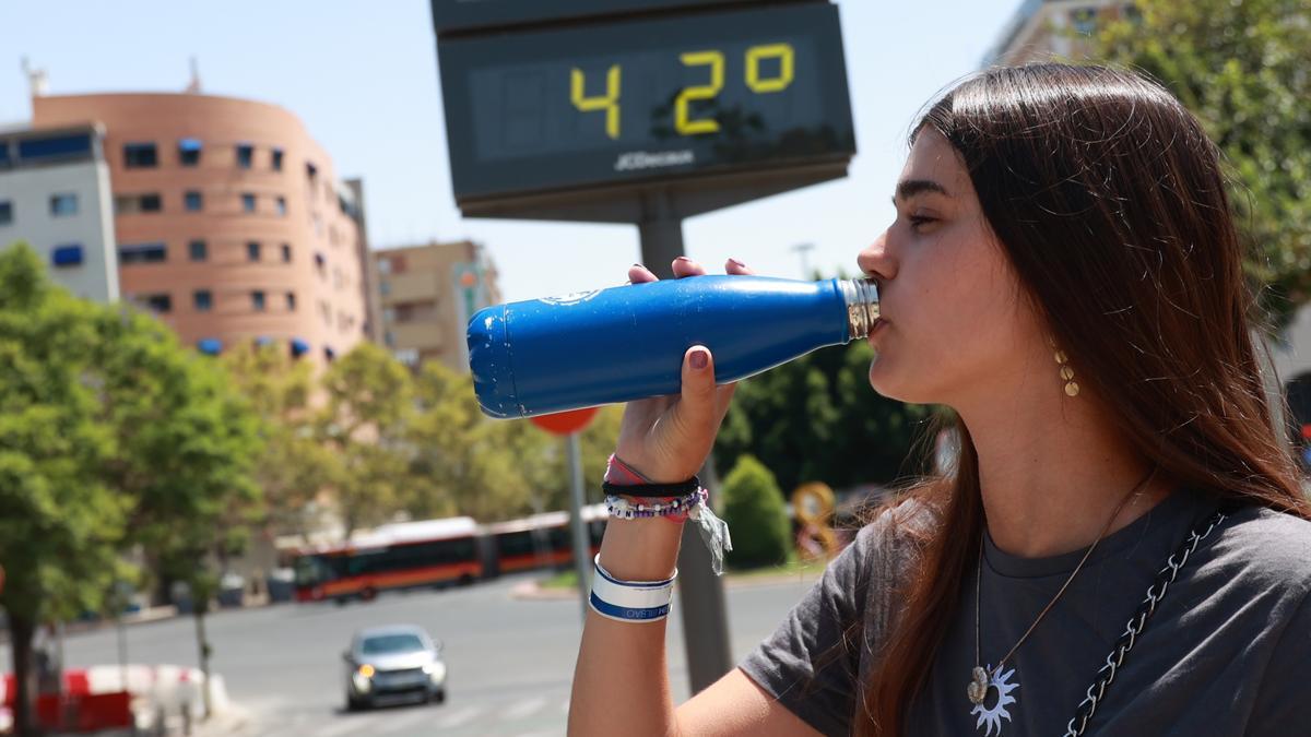 Tiempo de contraste para el fin de semana: altas temperaturas en el sur y lluvias en el Cantábrico y Pirineos