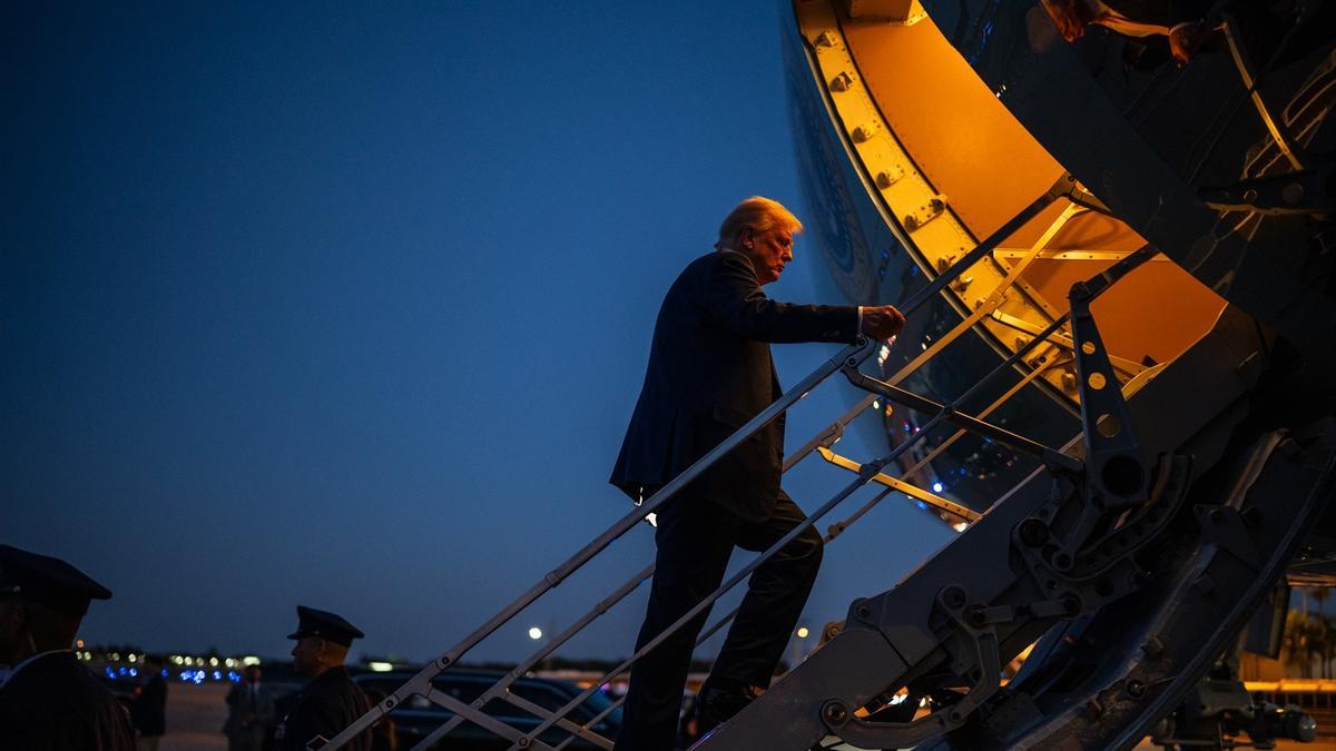 Trump quiere aceptar un avión de lujo como regalo de la familia real de Qatar en medio de las acusaciones de «soborno»