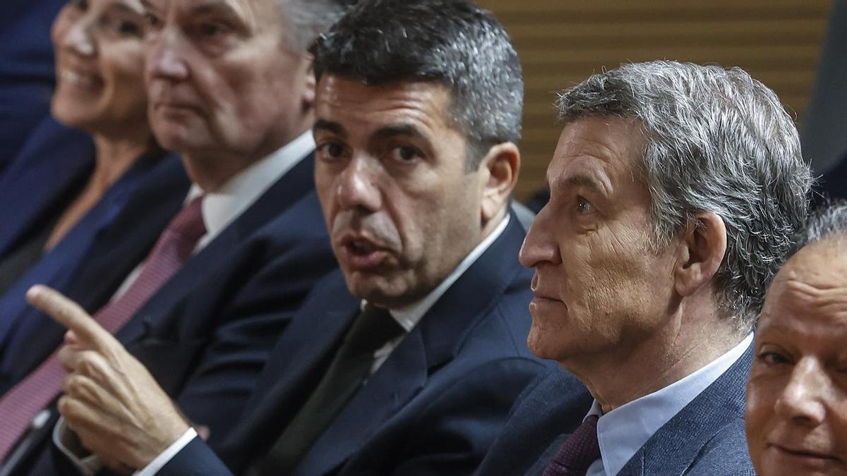 Semana ‘horrible’ para Mazón: el presidente medita por primera vez su salida