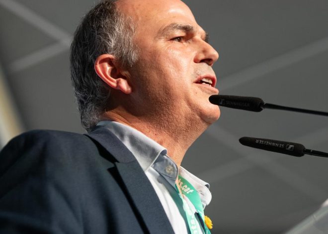 Junts se «opone sin matices» a la OPA del Sabadell y exige al Gobierno que frene la operación