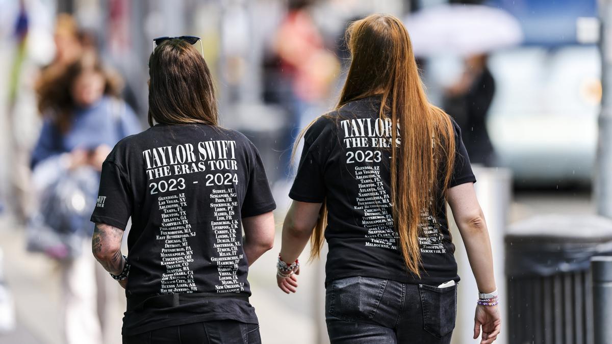 Por qué comprar la camiseta de tus artistas favoritos puede ser “más rentable” para ellos que comprar su música
