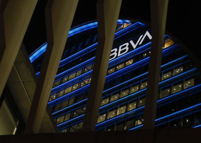 Bruselas «no ve razones» para que el Gobierno vete la OPA de BBVA sobre Sabadell