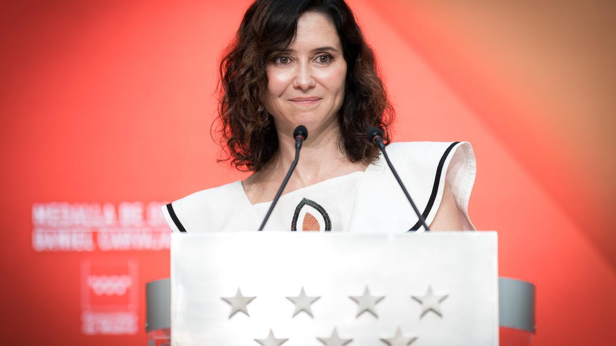 Ayuso enmarca la investigación judicial de los protocolos de las residencias en otra «operación de Estado» en su contra