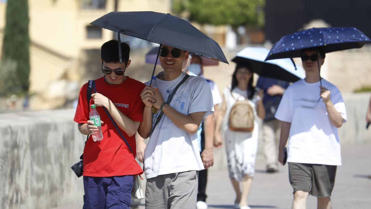 Verano anticipado en España: la Aemet avisa de que el calor apretará jueves y viernes en varias zonas