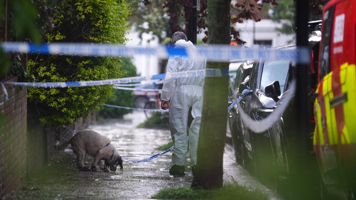 Reino Unido detiene a un hombre sospechoso de atacar propiedades vinculadas al primer ministro británico
