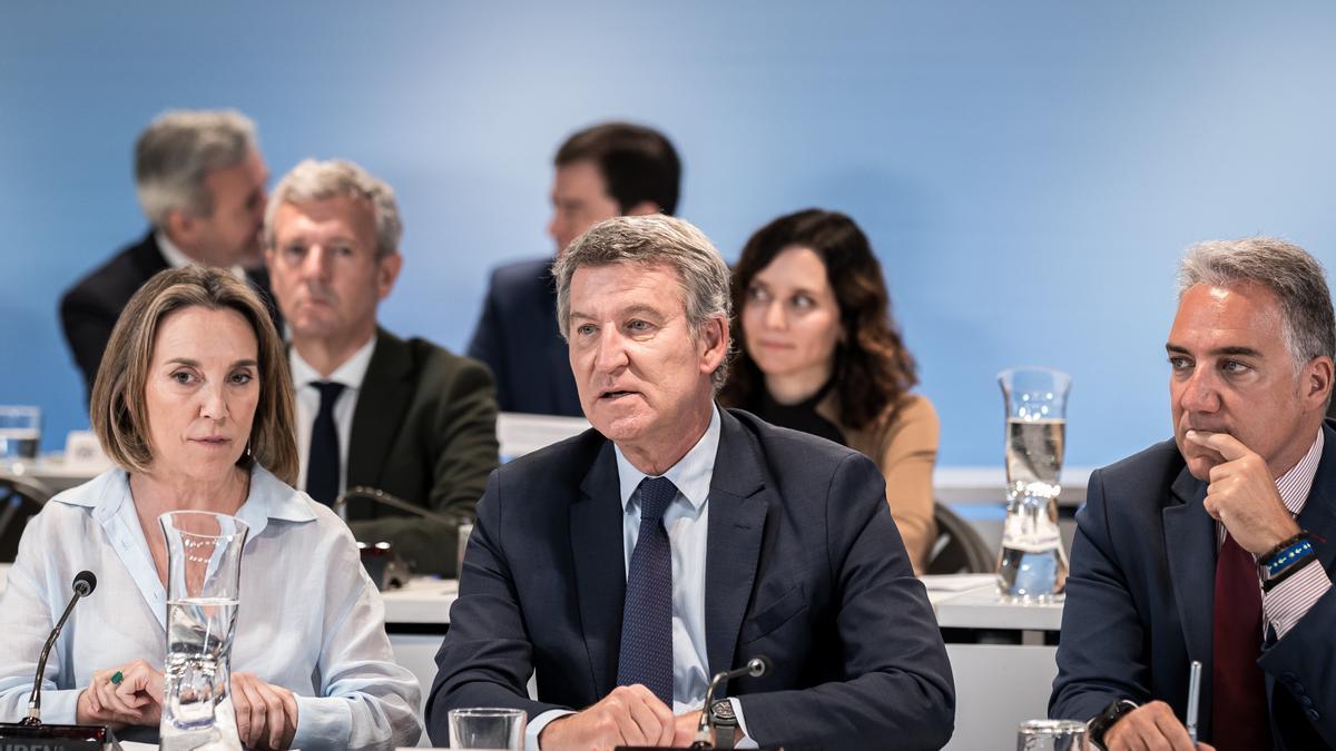 El PP espera la propuesta de primarias de Feijóo con la mirada puesta en Ayuso