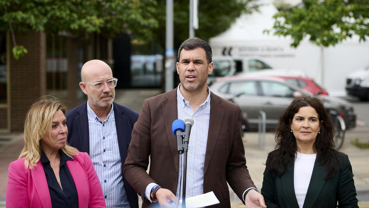El exparlamentario del PP José Suárez se da de baja del partido acusando a su líder en Navarra de falta de «honestidad»