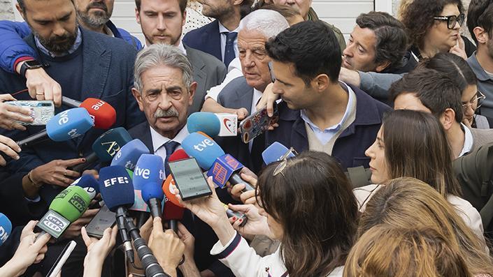 Crónica de un desamor: el día en que el emérito plantó a Revilla ante el juzgado