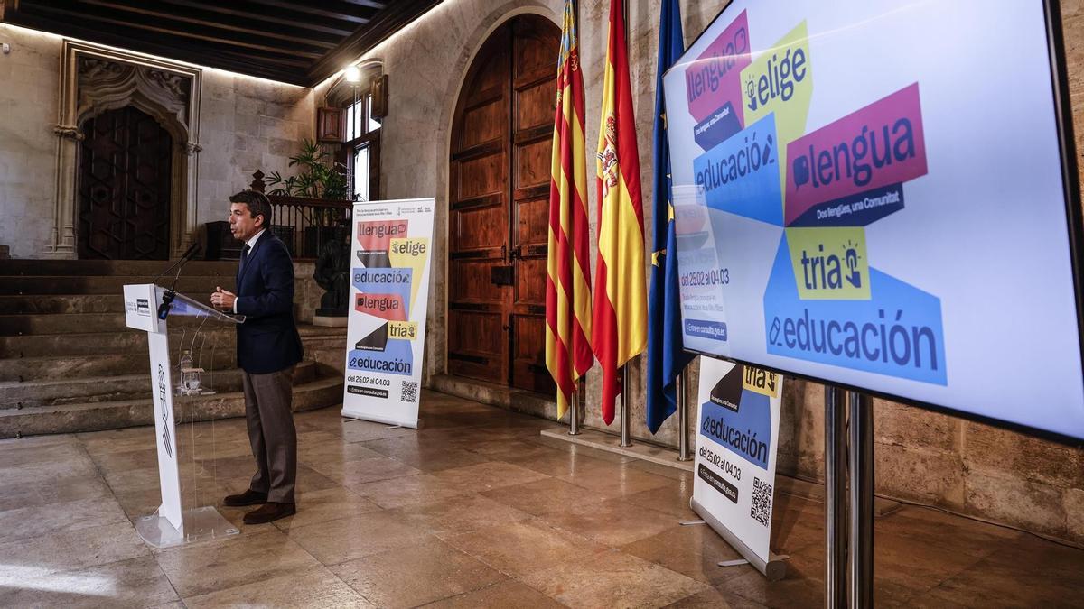 Mazón deniega a un exalto cargo de Transparencia los datos de los votos del referéndum sobre la lengua en los colegios