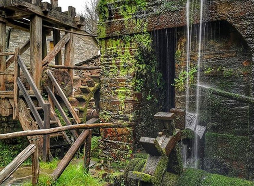 El pueblo abandonado que es Bien de interés cultural y está en un paraje espectacular