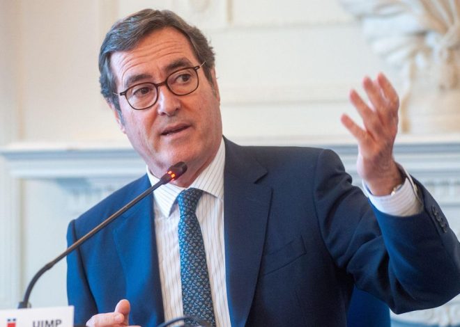 Garamendi (CEOE): «El control horario que pretende Yolanda Díaz nos lleva al mundo de Orwell»
